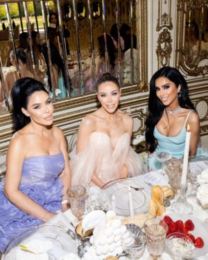 Lilly Ghalichi Instagram - Strong Women keep Strong Women Close 💖 
-  Celebrating our @leylamilani