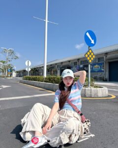 Actress Lin Hana HD Photos and Wallpapers April 2025