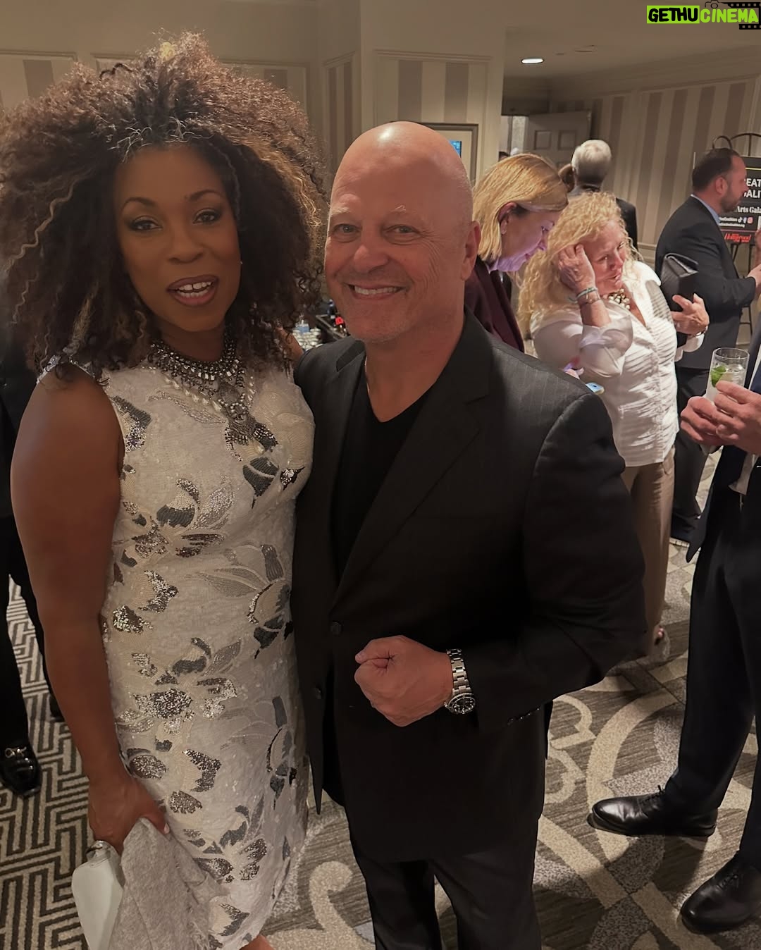 Lorraine Toussaint - 6.8K Likes - Joined @thecreativecoalition on Capitol Hill yesterday to secure NEA funding for The Arts.
#artsday2025
#righttobeararts