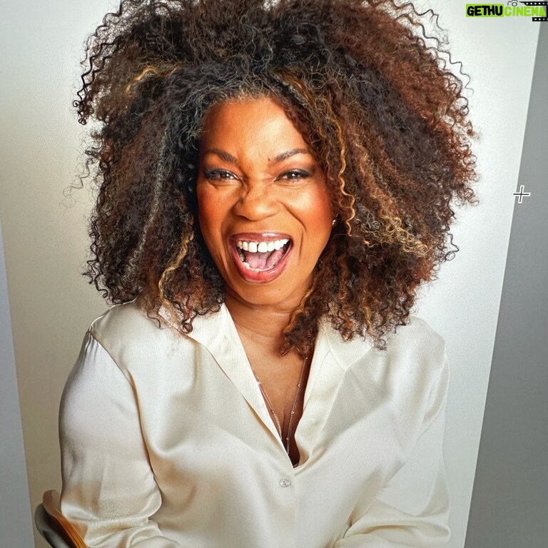 Lorraine Toussaint - 9.7K Likes - So happy in my own skin. Trust and believe...it only gets better! 🎉