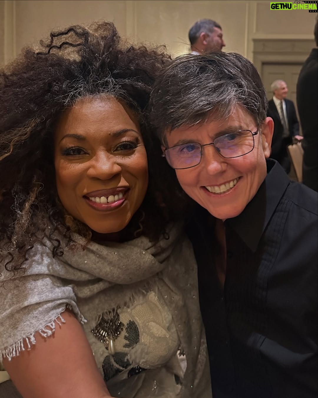 Lorraine Toussaint - 6.8K Likes - Joined @thecreativecoalition on Capitol Hill yesterday to secure NEA funding for The Arts.
#artsday2025
#righttobeararts