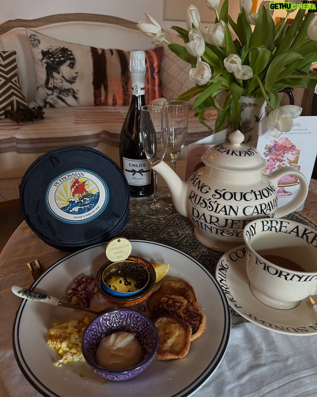 Lorraine Toussaint - 7.5K Likes - I woke up to this perfect birthday breakfast from my girl. So Blessed!!! 🤍