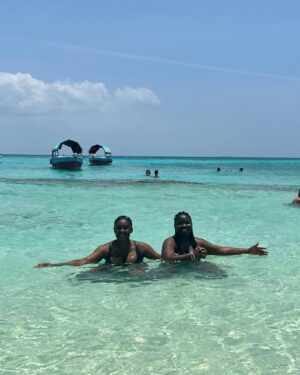 Lota Chukwu Instagram - My pikin, happy birthday star ❤️ ILY with your annoying ass @noraawolowo