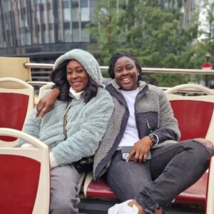 Lota Chukwu Instagram - Ending another year with my favorite friendship and human 💓 

Have an amazing 2023 guys. May it very filled with way less pain, more love, more money, more work, better decisions. 

God bless you all.