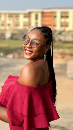 Lota Chukwu Instagram - 2021 behind the camera ❤️ my favorite part❤️

Just a few of my bts videos as an international award winning director, a writer, a producer on multiple projects, a supervising producer, a dancing producer at wrap parties 😂 and a few other shenanigans I got up to in 30secs or less. Here’s to doing more and taking more pictures (or letting people take more pictures of me)…. And definitely more dancing.