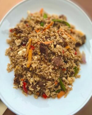 Lota Chukwu Instagram - So I did a thing with left over suya… 

Ladies and gentlemen.. I present to you… suya stir fry. The future of leftover suya 🥂🥂 let noodles rest small.
