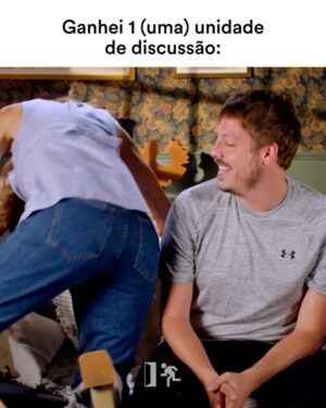 Luciana Paes Instagram - E o terapeuta, como é que fica? Quem se preocupa com o cara que tá ali sentado na frente desse casal escutando as baboseiras mais sem sentido da vida, sendo obrigado a criar imagens na sua cabeça das situações mais íntimas que nem uma década de terapia consegue reverter e ainda tem que voltar pra casa, ouvir seu marido reclamando do trabalho, dizendo que tá com burnout e que roubaram a marmita que você fez pra ele e postou no TikTok. Quem cuida da terapia desse terapeuta?????

▶️ COMPILADO | TERAPIA DE CASAL TEMPORADA 2 já no YouTube!