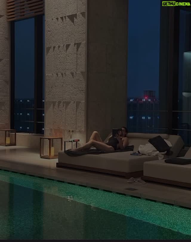 Luisa Ranieri - 6.5K Likes - Bye bye Tokyo! @lucazingarettiofficial @emmaa.zingaretti Thanks to @bvlgarihoteltokyo š„°per averci affettuosamente coccolati š„°.