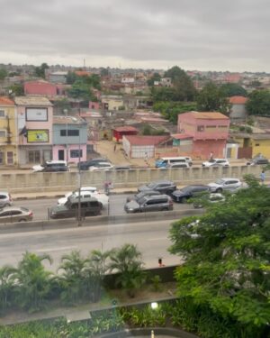 Lura Instagram - Mais uma visita a Angola. Esta terra que tem um lugar tão especial no meu coração. As pessoas, a gastronomia, a música, os músicos, os artistas. Foi a convite da minha querida @eneida_marta que também convidou a lindíssima @perola_pearl para juntas celebrar-mos os seus 25 anos de carreira a cantar Guiné Bissau ❤️💚 
💛

@club_s
@ruisilvarbs 
@eduardopaim_oficial 
@poloncv