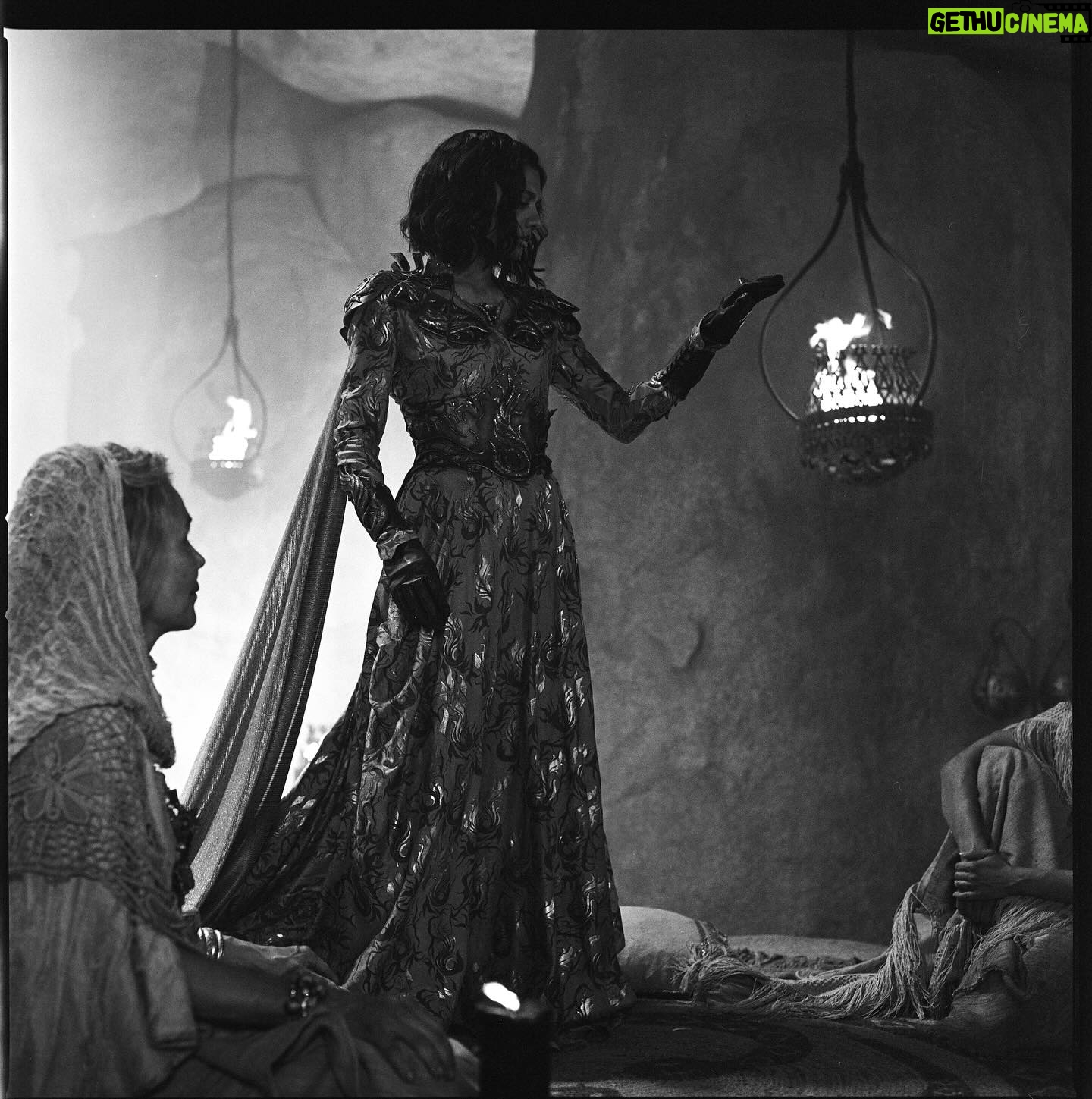 Madeleine Madden - 10.4K Likes - The Dreamwalker
Episode 5 ‘Tel’aran’rhiod’ directed by our beloved @_queenbpictures and stills taken by my dear friend Martin Slozil
@thewheeloftime @primevideo
#thewheeloftime