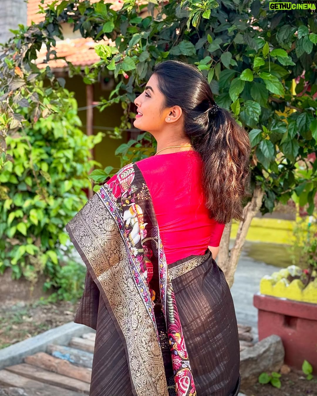Madhu Gowda - 105.8K Likes - Just a girl who loves saree & …? #madhugowda