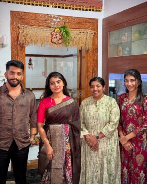 Madhu Gowda Instagram - ನನ್ನ ಕುಟುಂಬ 🧿🌿🌷 #madhugowda