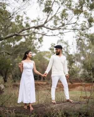 Madhu Gowda Instagram - As lot of people were asking us are we in LOVE ??? 💞
A Big “YES” to this question !
I’m over joyed to share this moment with you all 
Cheers to our 4yrs togetherness🥰
ನಿಮ್ಮಪ್ರೀತಿ ಇರಲಿ ನಮ್ಮಪ್ರೀತಿಯ ಮೇಲೆ🫶🏻 
#nidhu 

🎥 @suhas_sapthagiri 
MUA- @makeupartistryby_yashjain