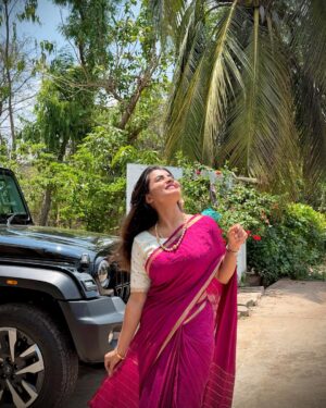 Madhu Gowda Instagram - Flaunting my Indian ness.🥰 🪬🧿 #madhugowda