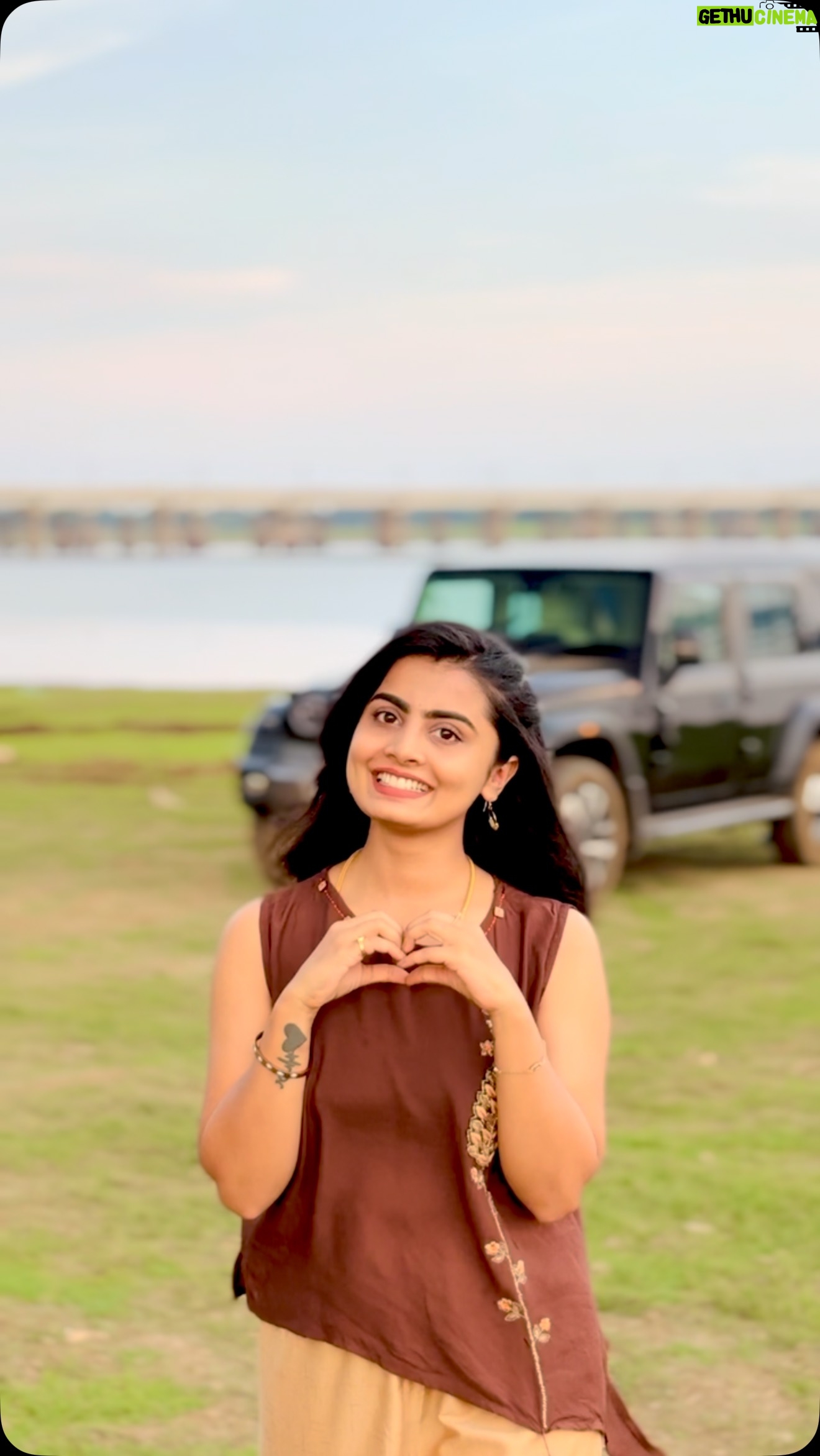 Madhu Gowda - 110.5K Likes - ಪ್ರೀತಿಗೆ ಕಣ್ಣಿಲ 🤭💞 #madhugowda
