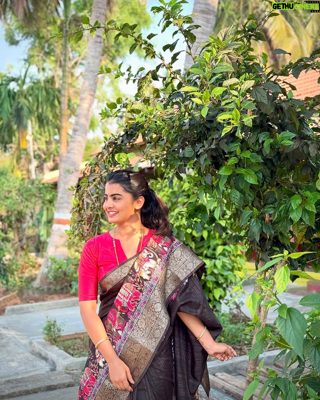 Madhu Gowda - 105.8K Likes - Just a girl who loves saree & …? #madhugowda