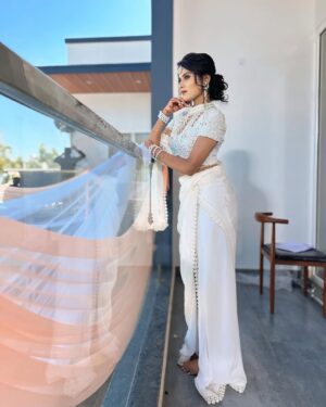 Madhushree Byrappa Instagram - She chose herself and the game changed.🤎

Outfit: @classy_renthouse 
Pearl Cape ; @sm_fashion_studio_
Hair : @blushberry_makeovers