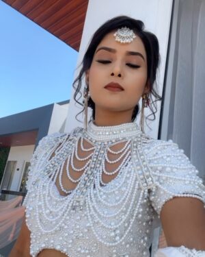 Madhushree Byrappa Instagram - She chose herself and the game changed.🤎

Outfit: @classy_renthouse 
Pearl Cape ; @sm_fashion_studio_
Hair : @blushberry_makeovers