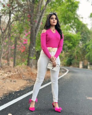 Madhushree Byrappa Instagram - Focus on you.
People come & go.🤎