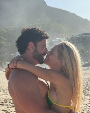 Mafalda Teixeira Instagram - Love in Rio 💖🇧🇷 

#riodejaneiro #brasil #leblon #love #amor #familia #praia #kapinha