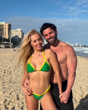Mafalda Teixeira Instagram - Love in Rio 💖🇧🇷 

#riodejaneiro #brasil #leblon #love #amor #familia #praia #kapinha
