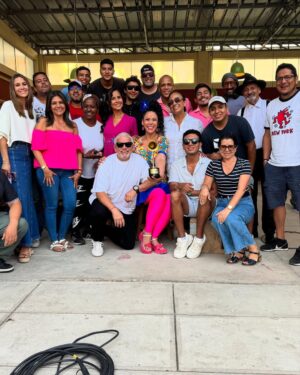 Magdyel Ugaz Instagram - Tantos años , tantas historias dentro y detrás de la pantalla 🥹😍🤍📺 mi amado @afhstv ❤️❤️❤️
 Te celebramos 
Mejor ficción TV 
“AL FONDO HAY SITIO “