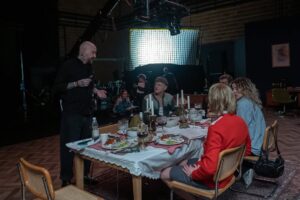 Małgorzata Kożuchowska Instagram - Dobra wiadomość dla wszystkich, którzy przegapili premierę „W imię Jakuba S.” w Teatrze Telewizji — i dla tych, którzy chcą zobaczyć ten spektakl ponownie!

Od teraz możecie oglądać go bezpłatnie, kiedy tylko macie ochotę — na @tvp_vod 

Foto: @ktobabcizabroni 

Link znajdziecie w komentarzu poniżej. Będziecie oglądać?