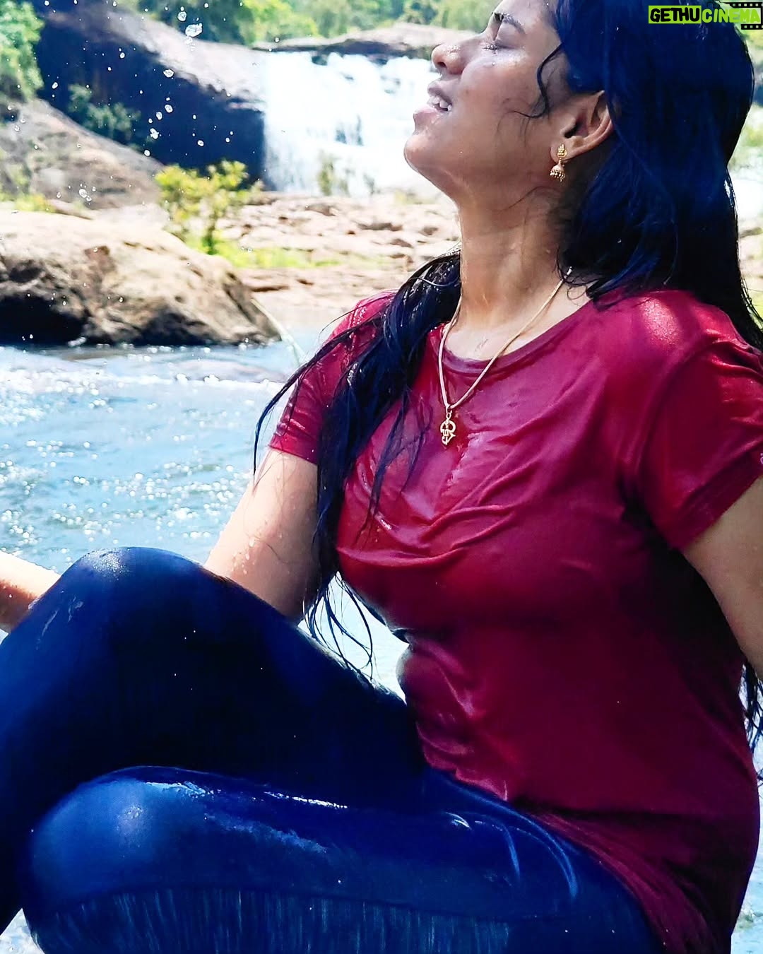 Mahana Sanjeevi - 1.5K Likes - Nature is the art of God
.
.
.
.
.
.
#naturelove #nature #naturephotography #naturelovers #naturelover #photography #naturephoto #landscape #natureshots #photooftheday #love #flowers #travel #perfection #naturegram #natur #naturephotographer #photo #sunset #travelphotography #picoftheday #instagood #natureaddict #sky #beautiful #landscapephotography #naturebeauty #mountains #natureonly #instagram