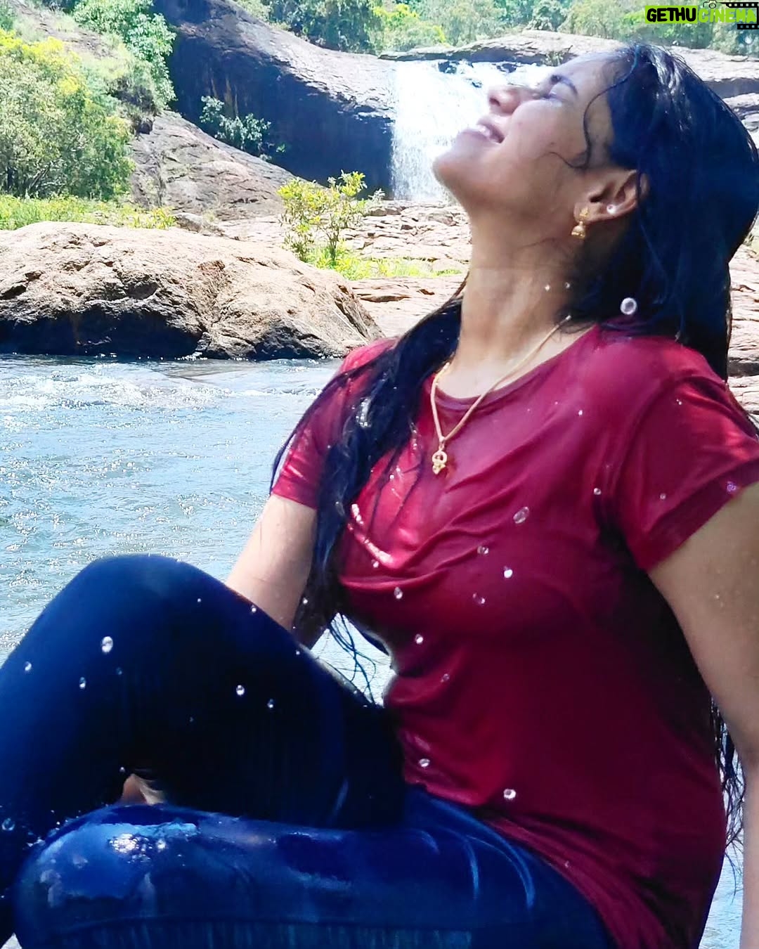 Mahana Sanjeevi - 1.5K Likes - Nature is the art of God
.
.
.
.
.
.
#naturelove #nature #naturephotography #naturelovers #naturelover #photography #naturephoto #landscape #natureshots #photooftheday #love #flowers #travel #perfection #naturegram #natur #naturephotographer #photo #sunset #travelphotography #picoftheday #instagood #natureaddict #sky #beautiful #landscapephotography #naturebeauty #mountains #natureonly #instagram