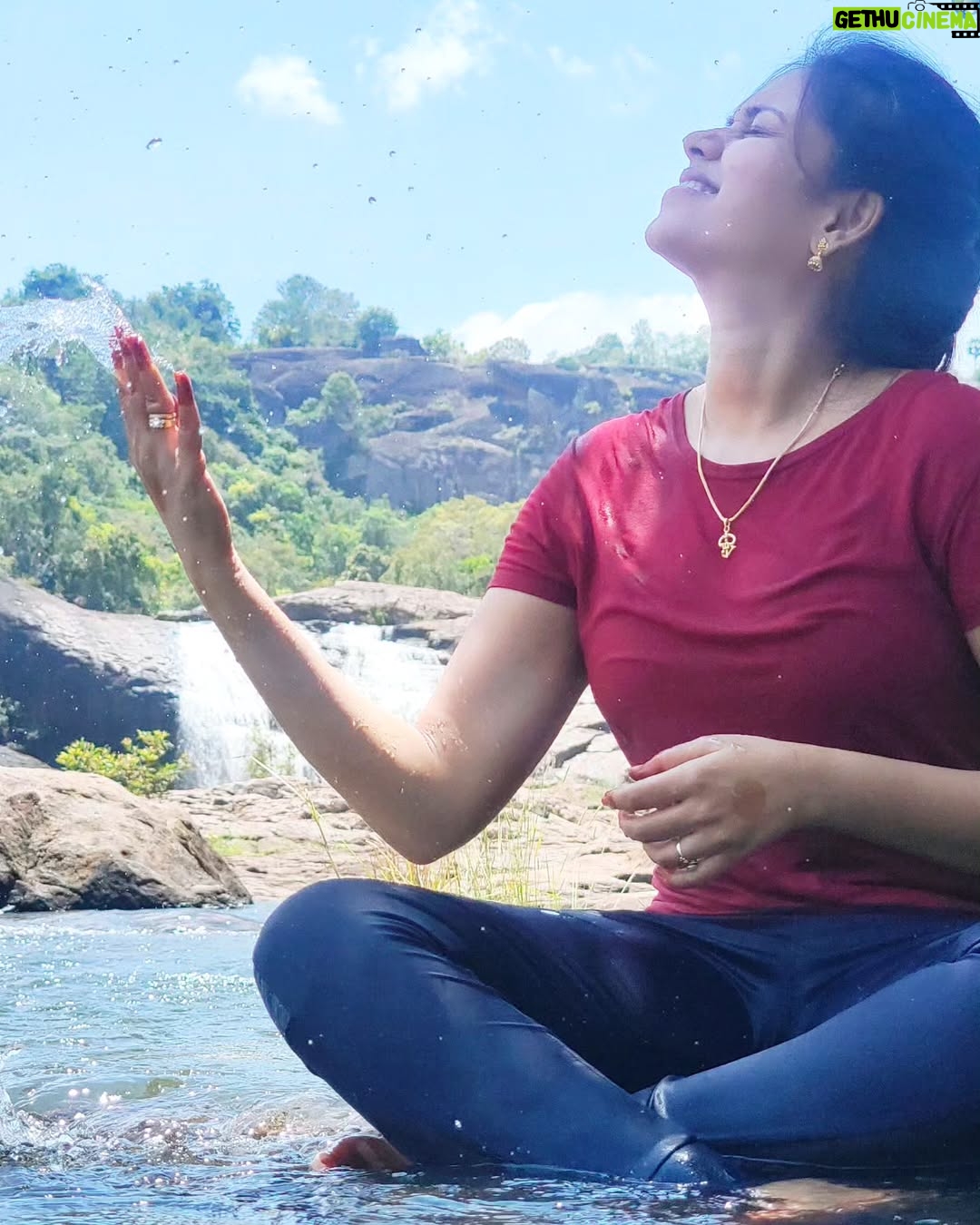 Mahana Sanjeevi - 1.5K Likes - Nature is the art of God
.
.
.
.
.
.
#naturelove #nature #naturephotography #naturelovers #naturelover #photography #naturephoto #landscape #natureshots #photooftheday #love #flowers #travel #perfection #naturegram #natur #naturephotographer #photo #sunset #travelphotography #picoftheday #instagood #natureaddict #sky #beautiful #landscapephotography #naturebeauty #mountains #natureonly #instagram