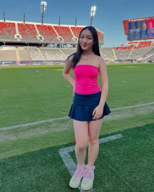 Malea Emma Tjandrawidjaja Instagram - thank u @sandiegowavefc for having me sing the national anthem tonight ❤️

#maleaemma