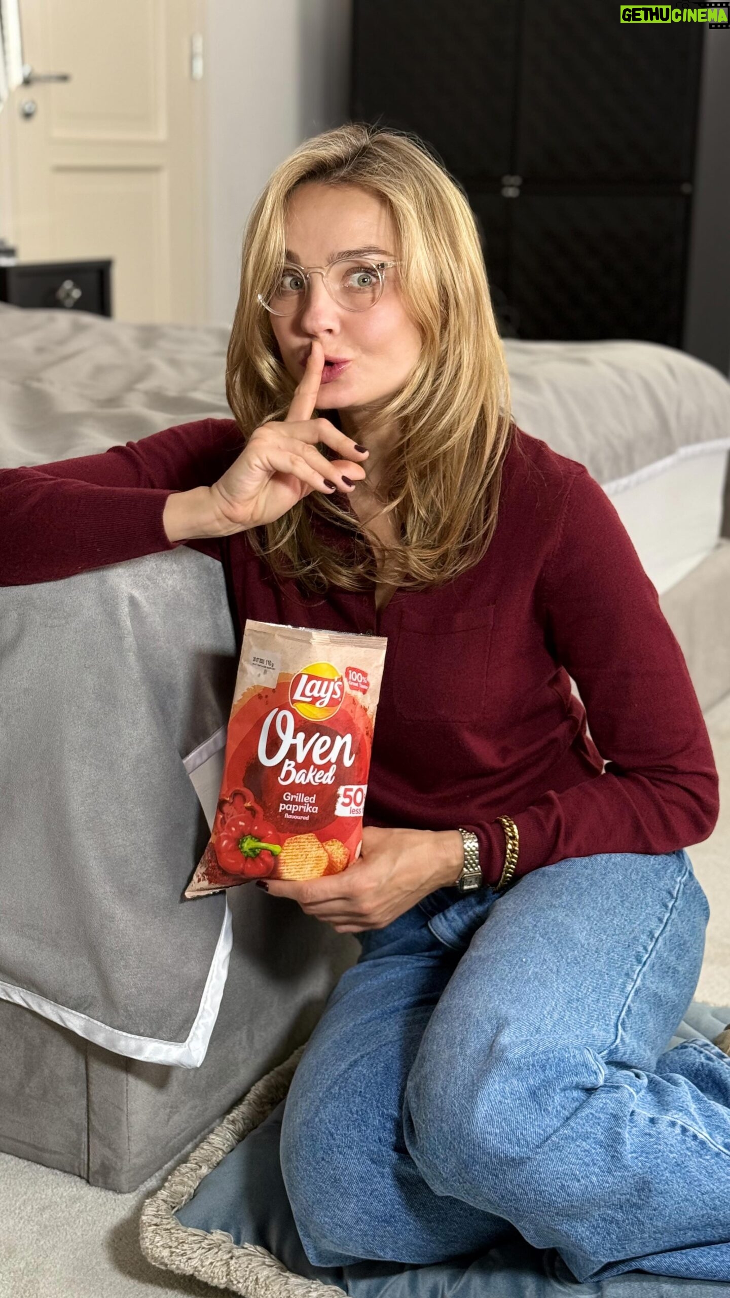 Malgorzata Socha - 575 Likes - #reklama @lays_polska
Nieważne czy angażujesz siÄ w swojÄ
pracÄ, realizacjÄ swoich pasji, sport, zajadanie chipsów przy filmie, czy w chwilÄ dla siebie ā dobrze wypieczony moment daje 100% satysfakcji, a Layās Oven Baked sÄ
tego Åwietnym przykÅadem. Te dobrze wypieczone chipsy majÄ
100% smaku i 50% mniej tÅuszczu *
*w porównaniu do smażonych, ziemniaczanych chipsów Layās
#dobrzewypieczone