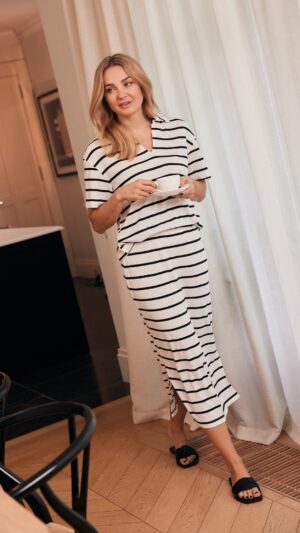 Malgorzata Socha Instagram - Reklama @pepcopl 
Wygodne ubrania to must-have na chwilę relaksu. ☕ Sprawdź nową kolekcję Pepco Navy Bohemian, jeśli cenisz świetny styl i komfort noszenia. 🥰 Co myślicie o tym outficie?