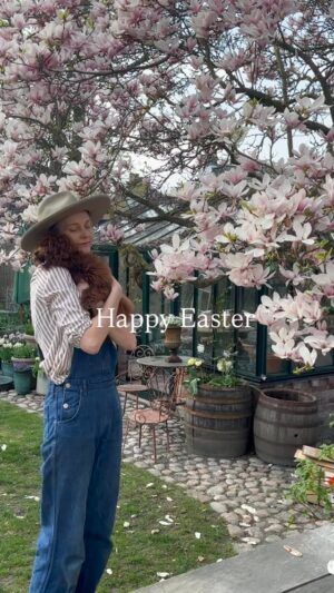 Malin Persson Instagram - Barefoot in the garden, @ohmybrutus by my side, and the magnolia in full bloom.
Easter magic? I think I found it!

Happy Easter, friends—hope you’re blooming too!

#easter #magnolia #påsk
#HappyEaster #GardenJoy #MagnoliaMoments #BarefootBliss #PuppyLoveAndPetals #sezane #sezanelovers