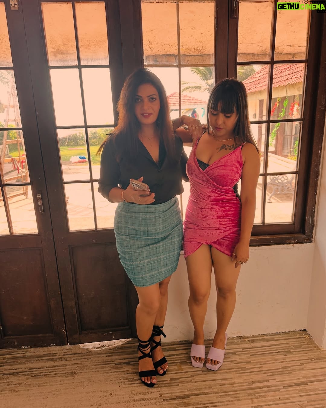 Malvika Tomar - 6.5K Likes - #During shooting time with co actress Malvika#