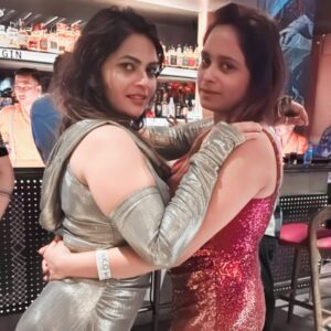 Malvika Tomar Instagram - Happy birthday darling 🥰.@rituraioffical
.
.
,
,
#birthday #birthdaygirl #insta #like #follow #goodtimes #lol #post #party #top