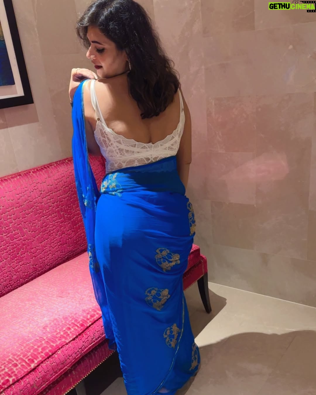 Malvika Tomar - 3.9K Likes - Saari post on demand š
.
.
.
.
#saariloverā¤ļø #saarook #blue #awe #like4like #foryou #supporters #haters #stayaway #instapic #portrait #likekro #explore #youareworthy #yourock #workhard #saaripromtion #ad #contact #promotion