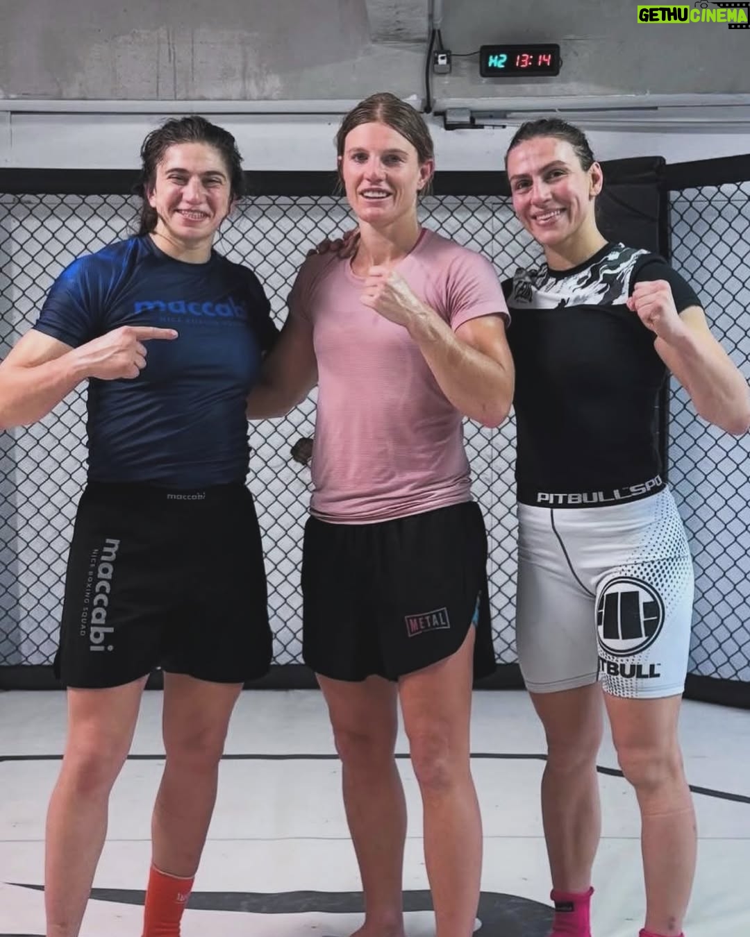 Manon Fiorot - 6.6K Likes - Sparring, sweat and blood.💥🥊💦🩸
Big thanks to all the people who came to help me during this camp.🙏🙏👊
On the grind for that belt.⬆️
.
@niliblock
@maki_beki
@bleda_tereza
@josefinethunder
@luciaszabova_
@theomurris_mma
@flavio_santiago_peroba
@aldriccassata
@jeanrobertmonier