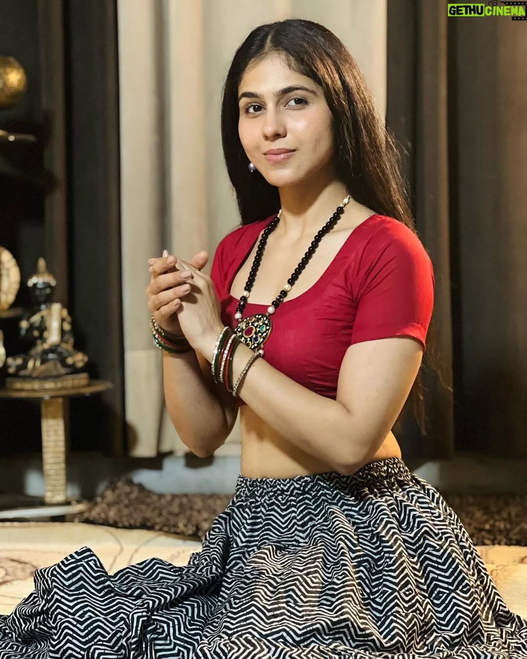 Manpreet Dolly - 3.4K Likes - Apsraa ?? 🌹
.
.
#cute #cutiepie #cutnessoverload #cutegirl #beautifulgirls #simplegirl #reddress #cutie