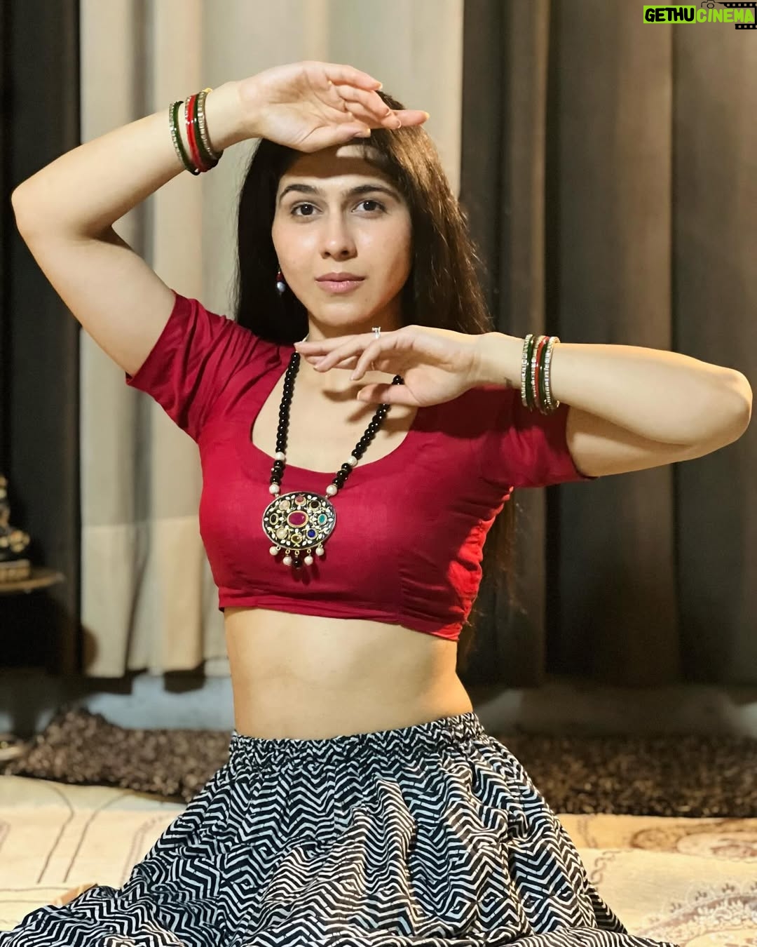 Manpreet Dolly - 3.4K Likes - Apsraa ?? 🌹
.
.
#cute #cutiepie #cutnessoverload #cutegirl #beautifulgirls #simplegirl #reddress #cutie