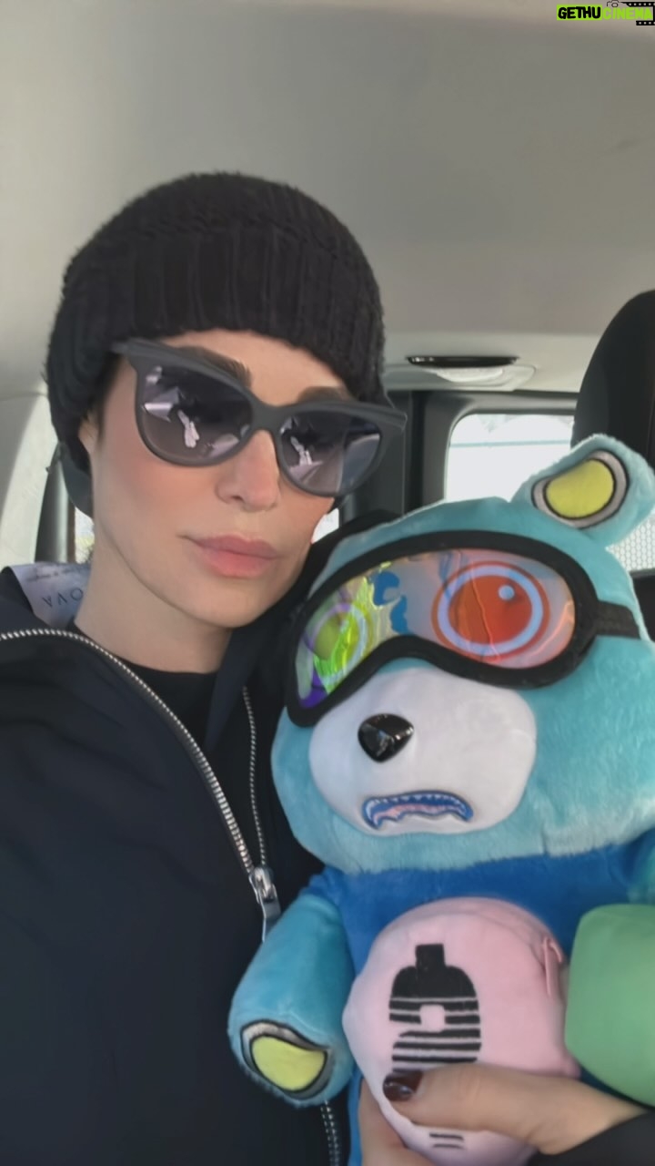 Manuela Arcuri - 2.2K Likes - La nostra immancabile settima bianca!!❄️ #montagna #settimanabianca #neve #family #altoadige #manuelaarcuri_official #manuelaarcuri #manuelaemattia #mammaefiglio #amoreinfinito
