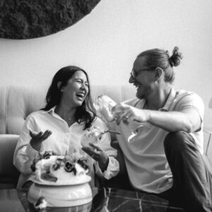 Mara Lopez Instagram - Lil gender reveal at home 🩵🩷🩵🩷 Any guesses??? Last pic is everything 🤪⁣
⁣
Perfectly captured by @craignisperos ✨
⁣