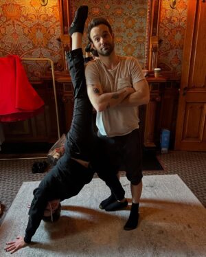 Margarita Levieva Instagram - What are we stretching for??🤔

Watch episode 8 tonight to find out!!!🕺🏼

#daredevilbornagain 
#marvel 
#disneyplus