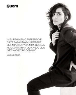 Maria Ribeiro Instagram - @mariaaribeiro é intensa. Nos sentimentos, no trabalho, na vida como um todo. A mesma pessoa que se tornou amiga de Fernanda Young pela franqueza, mudou a própria agenda para “se internar” por um mês com @anitta — Maria é roteirista do documentário ‘ Larissa, o outro lado de Anitta’. Prestes a completar 50 anos, a artista leva aos trabalhos a maturidade com que leva a própria existência: “Tenho coragem de bancar quem sou, mesmo não sendo exatamente o que todo mundo queria”. Ribeiro é nossa entrevistada da semana no Quem Disse? e fala sobre tudo isso e ainda sobre maternidade, vida pública e até sobre o sonho de ser avó. Leia o papo completo clicando no link da bio! (📷: Catarina Ribeiro)