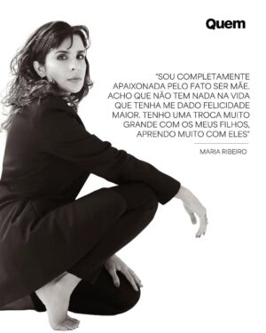 Maria Ribeiro Instagram - @mariaaribeiro é intensa. Nos sentimentos, no trabalho, na vida como um todo. A mesma pessoa que se tornou amiga de Fernanda Young pela franqueza, mudou a própria agenda para “se internar” por um mês com @anitta — Maria é roteirista do documentário ‘ Larissa, o outro lado de Anitta’. Prestes a completar 50 anos, a artista leva aos trabalhos a maturidade com que leva a própria existência: “Tenho coragem de bancar quem sou, mesmo não sendo exatamente o que todo mundo queria”. Ribeiro é nossa entrevistada da semana no Quem Disse? e fala sobre tudo isso e ainda sobre maternidade, vida pública e até sobre o sonho de ser avó. Leia o papo completo clicando no link da bio! (📷: Catarina Ribeiro)