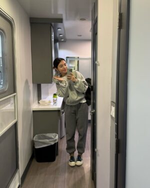 Maria Zhang Instagram - what a bloody fun little cameo this was!! go watch the rookie season 7 episodes 8 and 9 if you wanna see me (well, the lovely @taramacken) get shot in slow motion❤️‍🩹🙂‍↕️