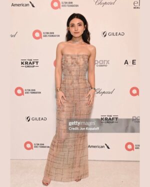 Maria Zhang Instagram - @ejaf #EJAFOscars

thank you @chong_hing_jewelers and @chopard for having me and for the gorgeous gown and sparkles of my mermaid dreams🪸🤍

dress: @chopardbycaroline 
hair & makeup: @lynnlmakeup 
bedazzles: @chopard