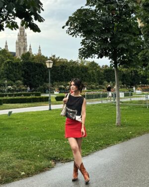 Maria Zhang Instagram - wien and other bits of europaaaa🤍