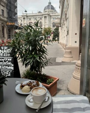 Maria Zhang Instagram - wien and other bits of europaaaa🤍