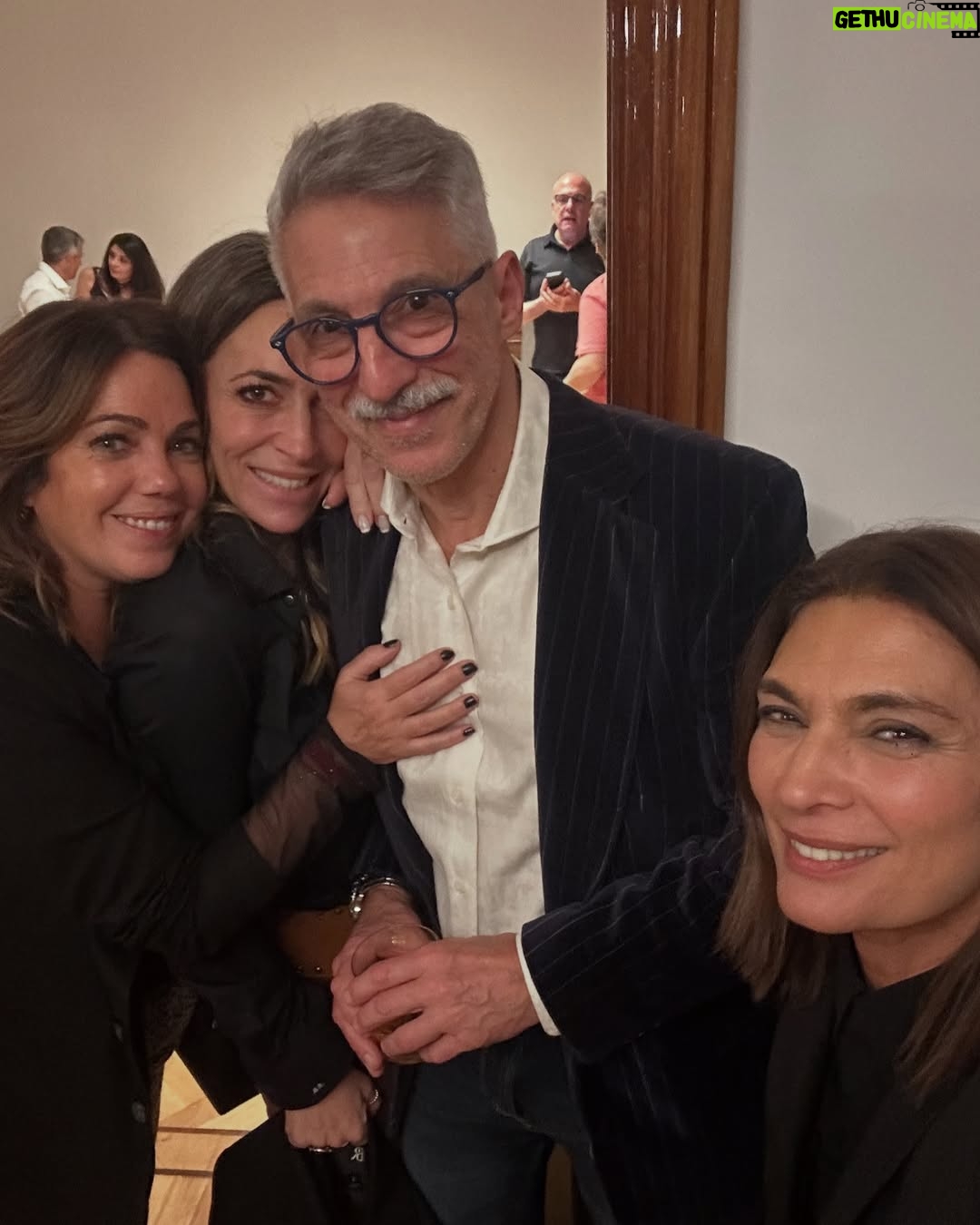 Mariana Arias - 1.1K Likes - Gracias @cnnradioargentina por el espacio para desplegar mi pasión, el periodismo equilibrado; con un compañero de lujo: Pepe Gil Vidal. Y queridos compañeros, profesionales y gente de bien. ♥️🙏🌈
@piashaw
@nachojuliano
@nachogiron
@jultarres
@mariamartinellimas
@licdeboragiorgi